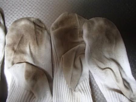 ウタマロ石鹸は靴下の汚れがよく落ちる あまりにも汚いので 長男 次男坊に 気まま気まぐれdのブログ